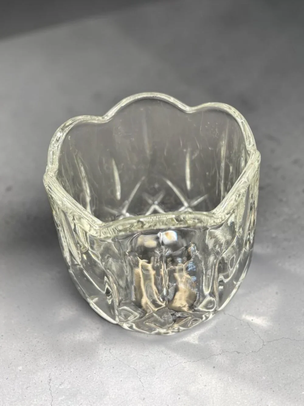Vintage Clear Glass Tulip Peg Votive Candle Holder With Scalloped Edge & Diamond